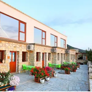 Dena Apartamento